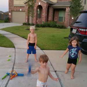 Meet your Posher, Candy